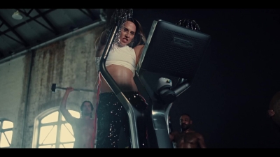 Click to view full size image
==============
Mel_C_-_Sweat_-02876.jpg Mel_C_-_Sweat_-02876.jpg