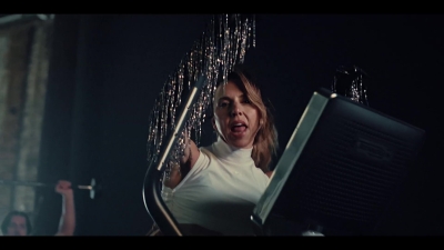 Click to view full size image
==============
Mel_C_-_Sweat_-02930.jpg Mel_C_-_Sweat_-02930.jpg