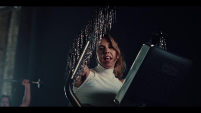 Click to view full size image
==============
Mel_C_-_Sweat_-02931.jpg Mel_C_-_Sweat_-02931.jpg