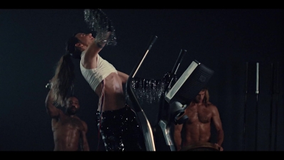 Click to view full size image
==============
Mel_C_-_Sweat_-03427.jpg Mel_C_-_Sweat_-03427.jpg