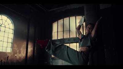 Click to view full size image
==============
Mel_C_-_Sweat_-03576.jpg Mel_C_-_Sweat_-03576.jpg