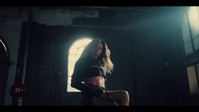 Click to view full size image
==============
Mel_C_-_Sweat_-03631.jpg Mel_C_-_Sweat_-03631.jpg