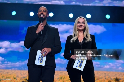 Click to view full size image
==============
Emma_-_Concert_for_Ukraine2022_281429.jpg Emma_-_Concert_for_Ukraine2022_281429.jpg