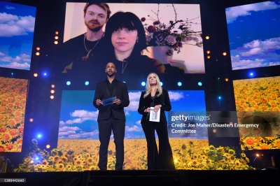 Click to view full size image
==============
Emma_-_Concert_for_Ukraine2022_28229.jpg Emma_-_Concert_for_Ukraine2022_28229.jpg
