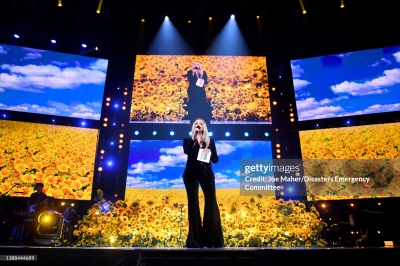 Click to view full size image
==============
Emma_-_Concert_for_Ukraine2022_28829.jpg Emma_-_Concert_for_Ukraine2022_28829.jpg