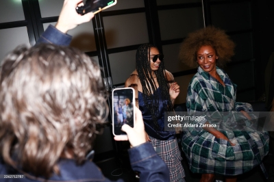 Mel_B_-_Natasha_Zinko_show_at_London_Fashion_Week_-_Backstage_2026_28529.jpg