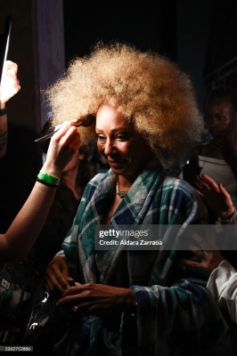 Mel_B_-_Natasha_Zinko_show_at_London_Fashion_Week_-_Backstage_2026_28829.jpg