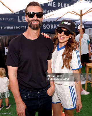 Click to view full size image
==============
Mel_C_-_Support2BFeed_Pickleball_Invitational_and_Game_Night2C_Los_Angeles_2026_28229.jpg Mel_C_-_Support2BFeed_Pickleball_Invitational_and_Game_Night2C_Los_Angeles_2026_28229.jpg