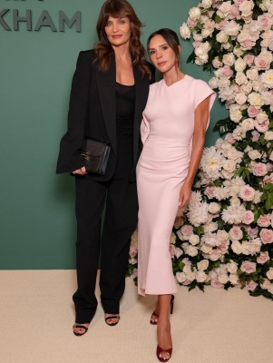 Click to view full size image
==============
Victoria_-_Victoria_Beckham_Netflix_NY_Premiere2025_281029.jpg Victoria_-_Victoria_Beckham_Netflix_NY_Premiere2025_281029.jpg