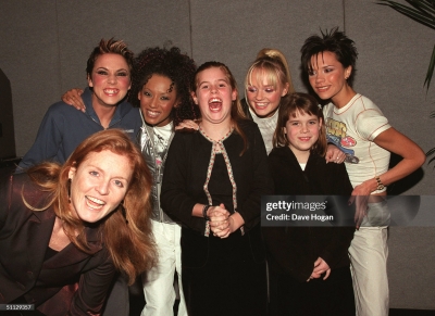 SG_-_Sarah_Ferguson_And_Her_Children_With_The_Spice_Girls1999_281029.jpg