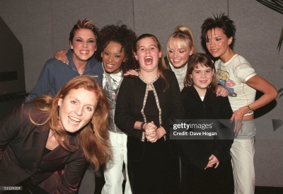 SG_-_Sarah_Ferguson_And_Her_Children_With_The_Spice_Girls1999_281129.jpg