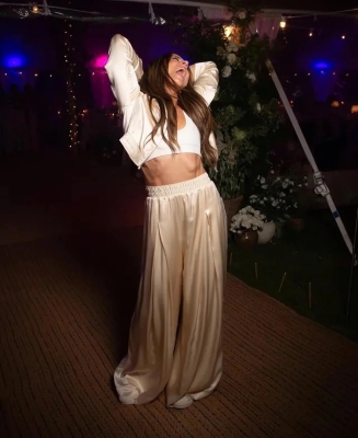 Click to view full size image
==============
Mel_C_-_Wedding_2026_28229.jpg Mel_C_-_Wedding_2026_28229.jpg