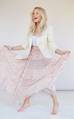 Click to view full size image
==============
Emma_-_2019_-_Set_8_Stella_Telegraph_28829.jpg Emma_-_2019_-_Set_8_Stella_Telegraph_28829.jpg