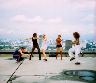 Click to view full size image
==============
1996_-_Set__30_281929.jpg 1996_-_Set__30_281929.jpg