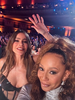 Click to view full size image
==============
Mel_B_-_AGT_S21_Behind_the_Scenes_28429.jpg Mel_B_-_AGT_S21_Behind_the_Scenes_28429.jpg