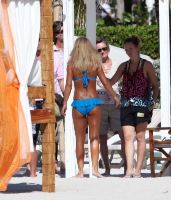 Click to view full size image
==============
Geri_By_Next_X_Collection_282011-201229_-_On_Set_28829.jpg Geri_By_Next_X_Collection_282011-201229_-_On_Set_28829.jpg
