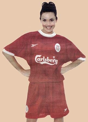 Click to view full size image
==============
Mel_C_-_1998_Set_4_281229.jpg Mel_C_-_1998_Set_4_281229.jpg