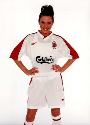 Click to view full size image
==============
Mel_C_-_1998_Set_5_281129.jpg Mel_C_-_1998_Set_5_281129.jpg