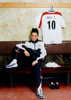 Click to view full size image
==============
Mel_C_-_1998_Set_5_28229.jpg Mel_C_-_1998_Set_5_28229.jpg
