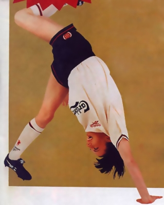 Click to view full size image
==============
Mel_C_-_1998_Set_5_28729.jpg Mel_C_-_1998_Set_5_28729.jpg