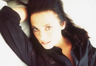 Click to view full size image
==============
Mel_C_-_1998_Set_6_28229.jpg Mel_C_-_1998_Set_6_28229.jpg