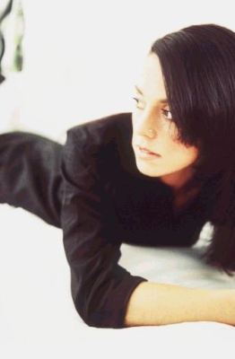 Click to view full size image
==============
Mel_C_-_1998_Set_6_28529.jpg Mel_C_-_1998_Set_6_28529.jpg