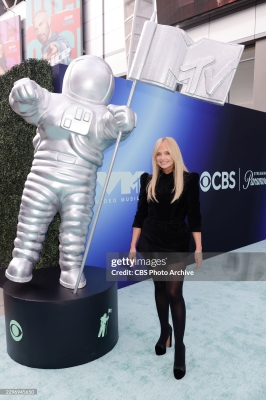 Click to view full size image
==============
Emma_-_MTV_Video_Music_Awards_2026_282529~0.jpg Emma_-_MTV_Video_Music_Awards_2026_282529~0.jpg