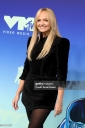 Emma_-_MTV_Video_Music_Awards_2026_286029~0.jpg