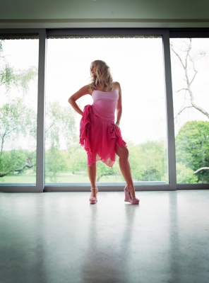 Click to view full size image
==============
Emma_-_Set_2_281129.jpg Emma_-_Set_2_281129.jpg