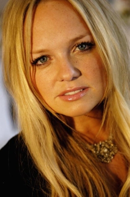 Emma_-_2004_-_Set_6_28629.jpg