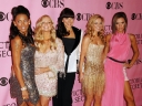 12th_Annual_Victoria_s_Secret_Fashion_Show_2007_2812429.jpg