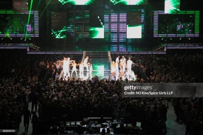 Return_of_the_Spice_Girls_Tour_2007-2008_2847829.jpg