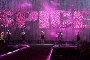 Performance_-_Victoria_s_Secret_Fashion_Show_2007_2851229.jpg