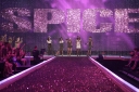 Performance_-_Victoria_s_Secret_Fashion_Show_2007_2856729.jpg