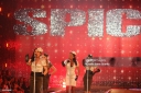 Performance_-_Victoria_s_Secret_Fashion_Show_2007_2866929.jpg